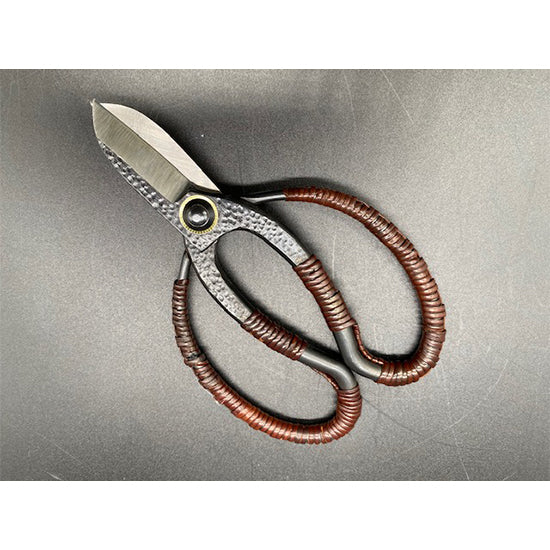 Flower scissors "type KORYU" with rattan