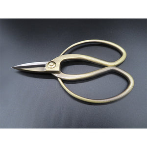 Bronze gardening scissors