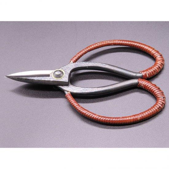 Gardening scissors with rattan  weave