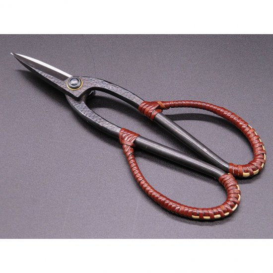 Long handled bonsai scissors with rattan weave